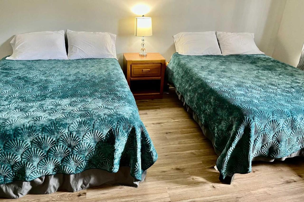 Lincoln Condo With Views, Pool, Hot Tub And Balcony! 外观 照片