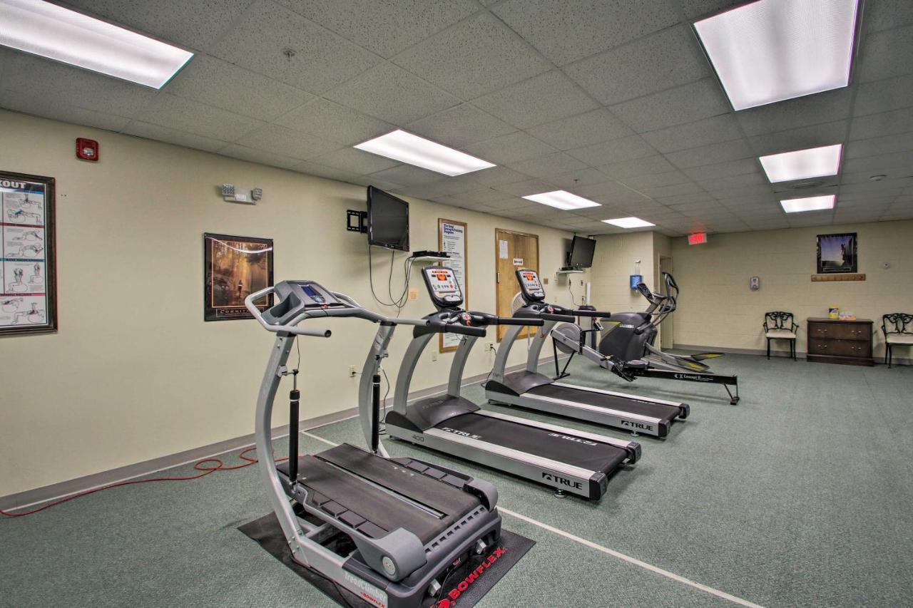 Lincoln Condo With Views, Pool, Hot Tub And Balcony! 外观 照片
